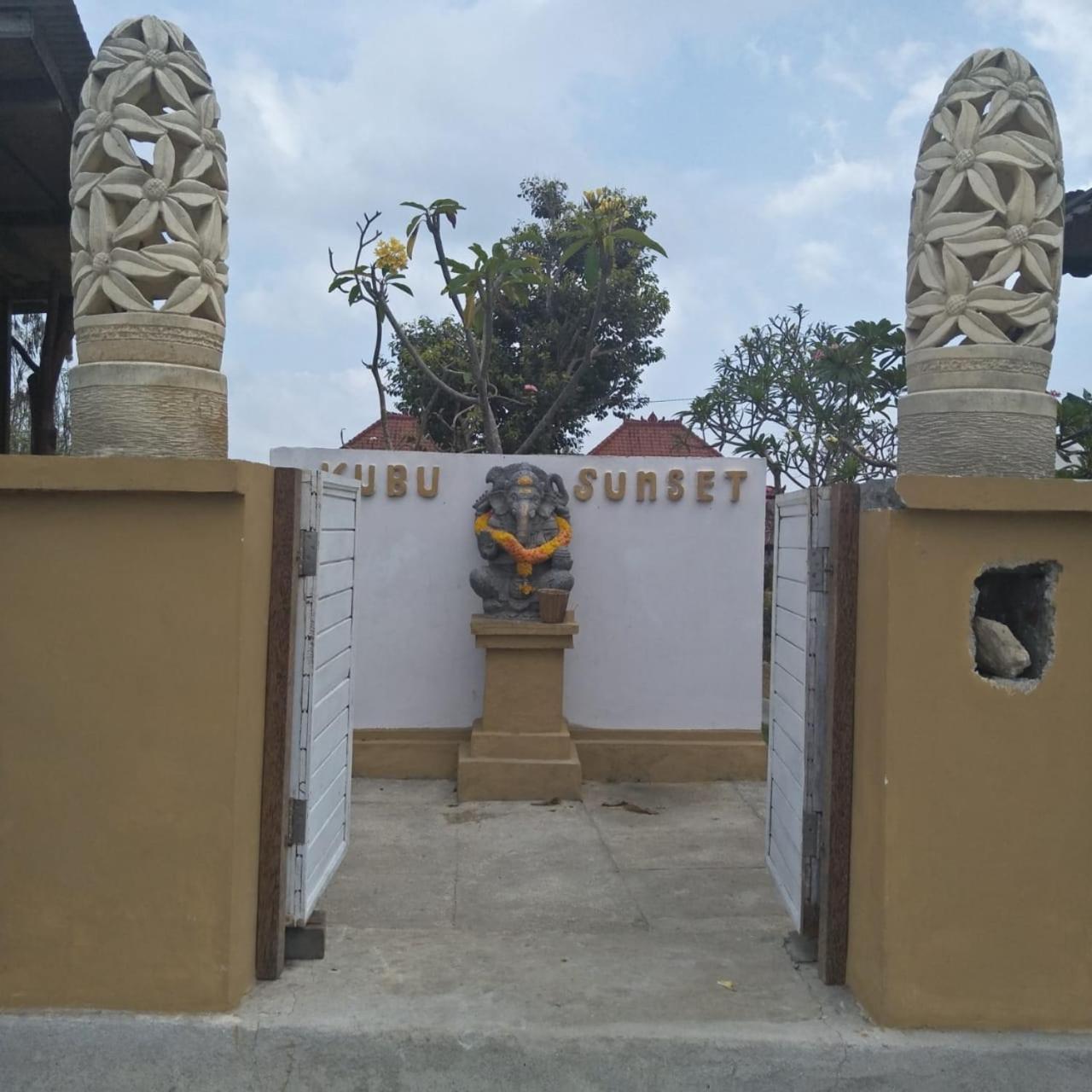 Kubu Sunset Guest House 누사 렘봉안 외부 사진